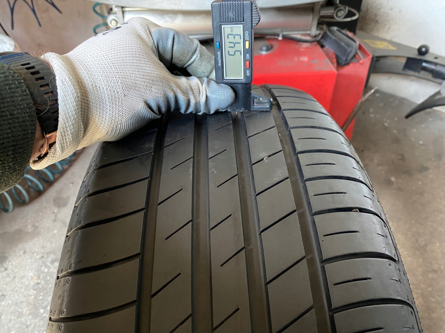tyre 225/55R17 97Y Goodyear EfficientGrip Performance 5,5mm