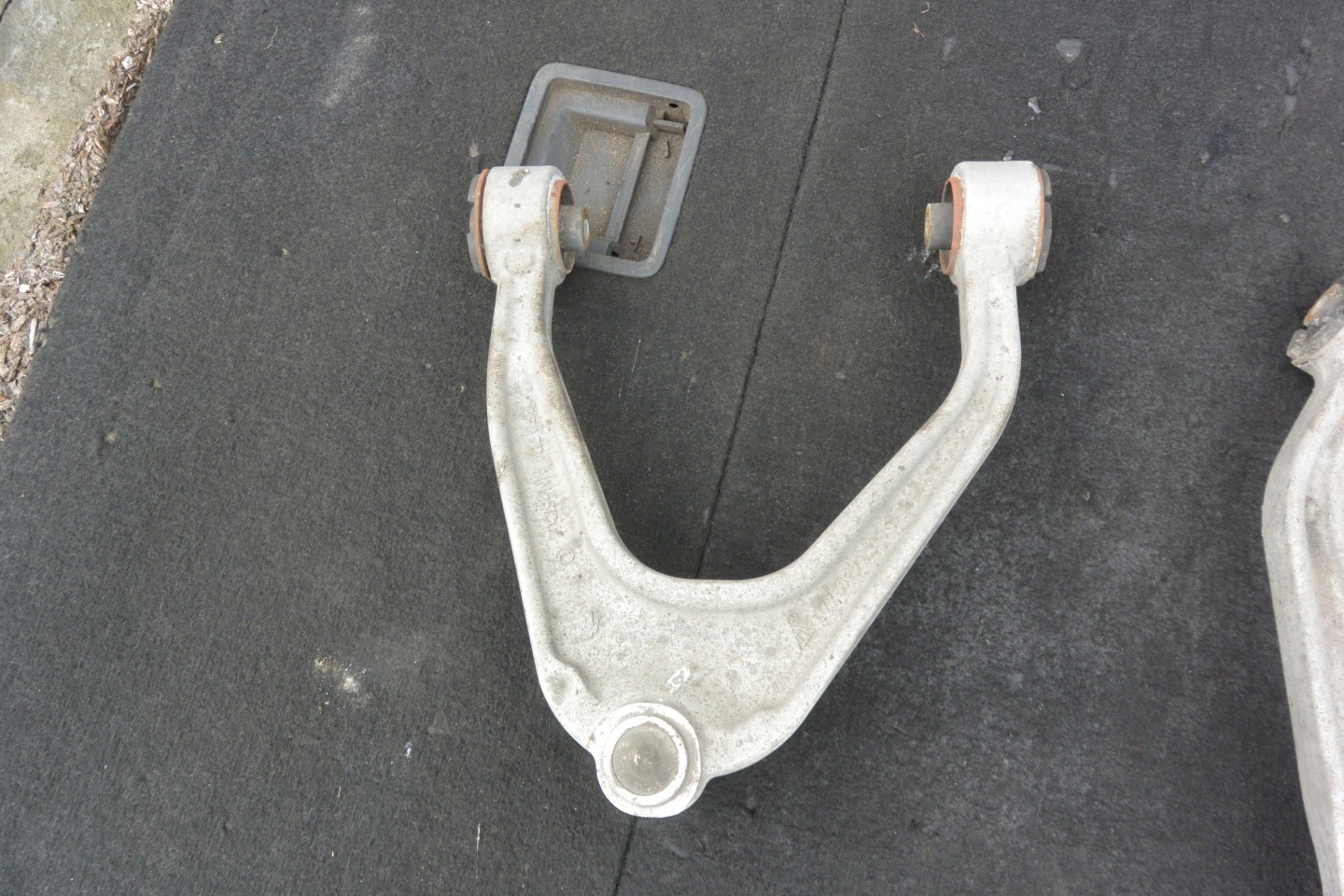 MASERATI QUATTROPORTE VI GHIBLI III arm right left upper front