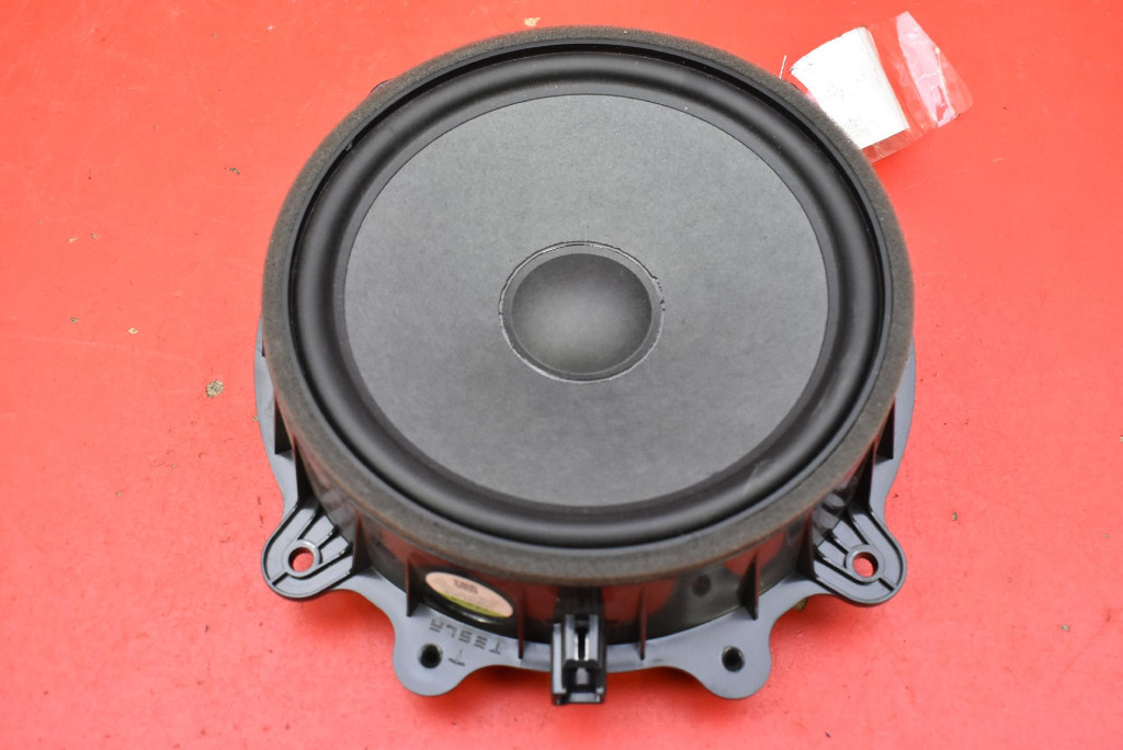 speaker left front 1079744-00-E TESLA MODEL Y 20