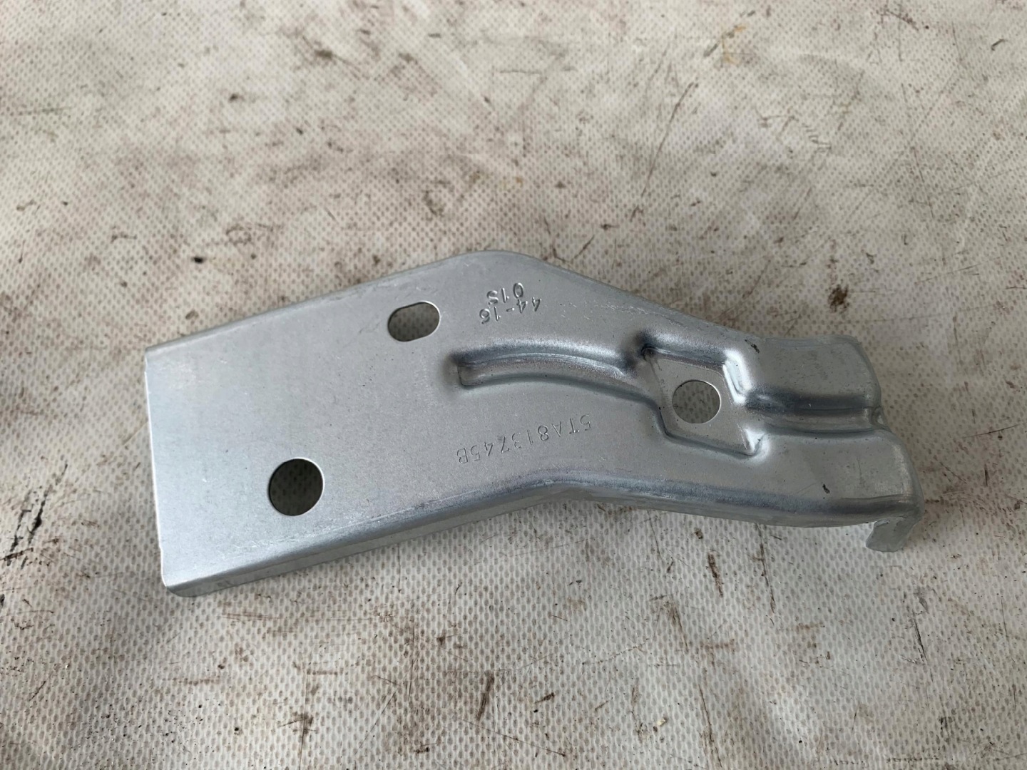 Poignée Console Gauche VW TOURAN II 15- 5TA813745B