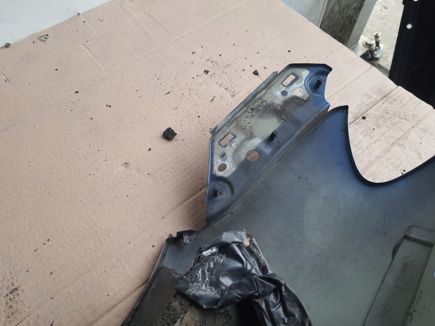VW TOURAN 1T0 LIFT 06-10 Aile
