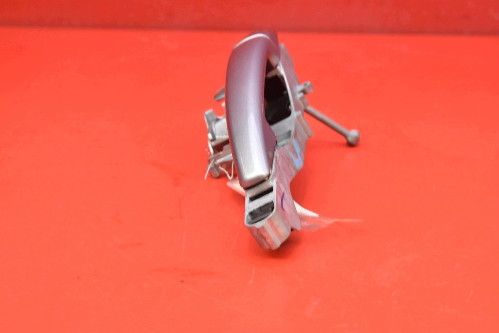 handle left front front grey 9680168680 PEUGEOT 208 1 and 5D LIFT 15-19