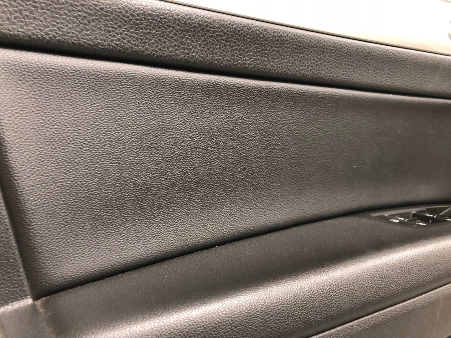 side door leather left front VW TOURAN III 5TB867011
