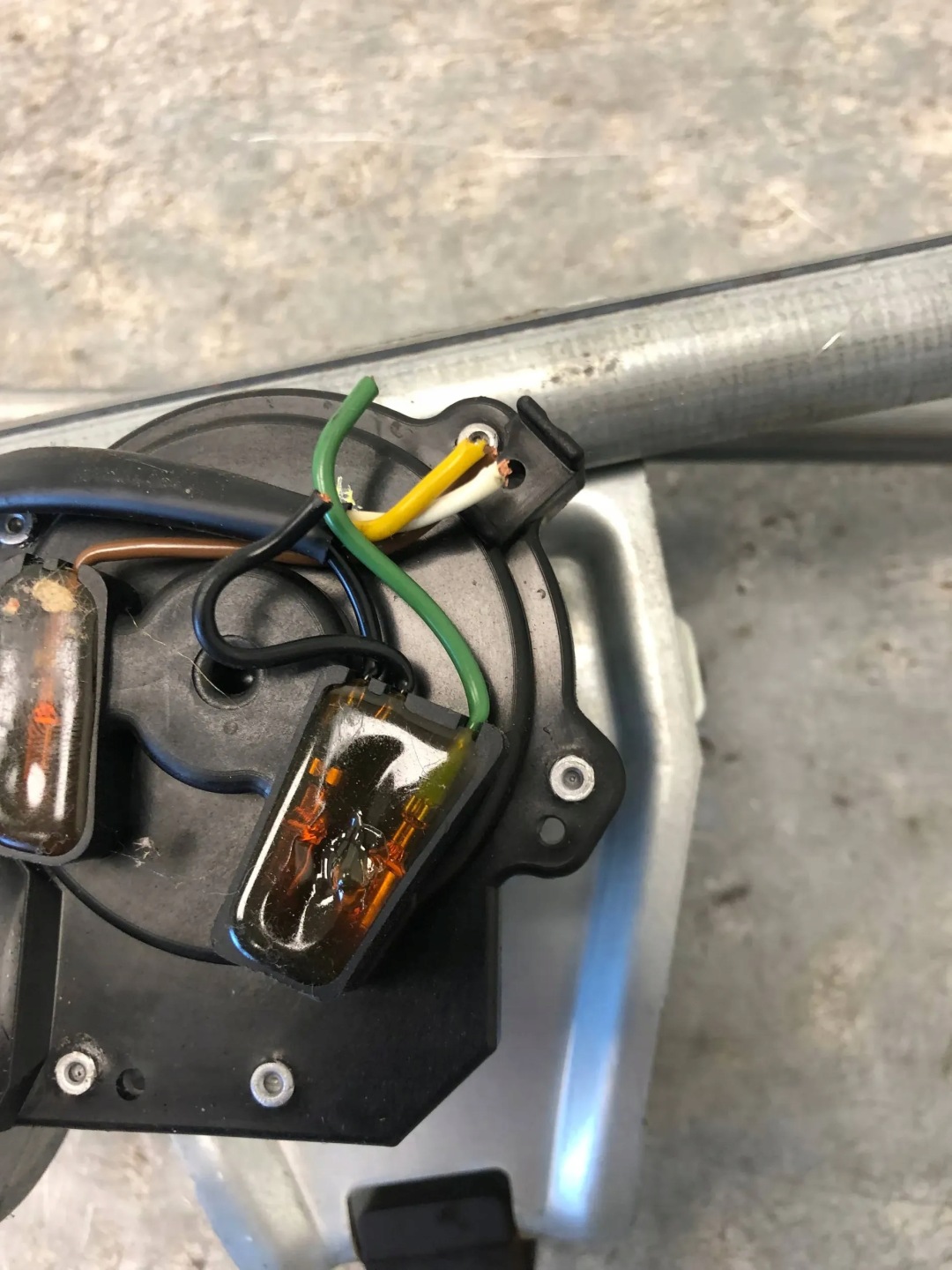 wiper mechanism OPEL MERIVA A 93390344