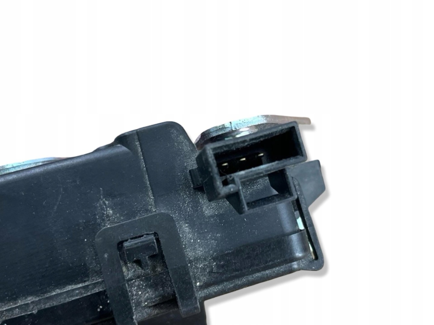lock bonnet boot Opel Zafira B facelift 2011 13117285