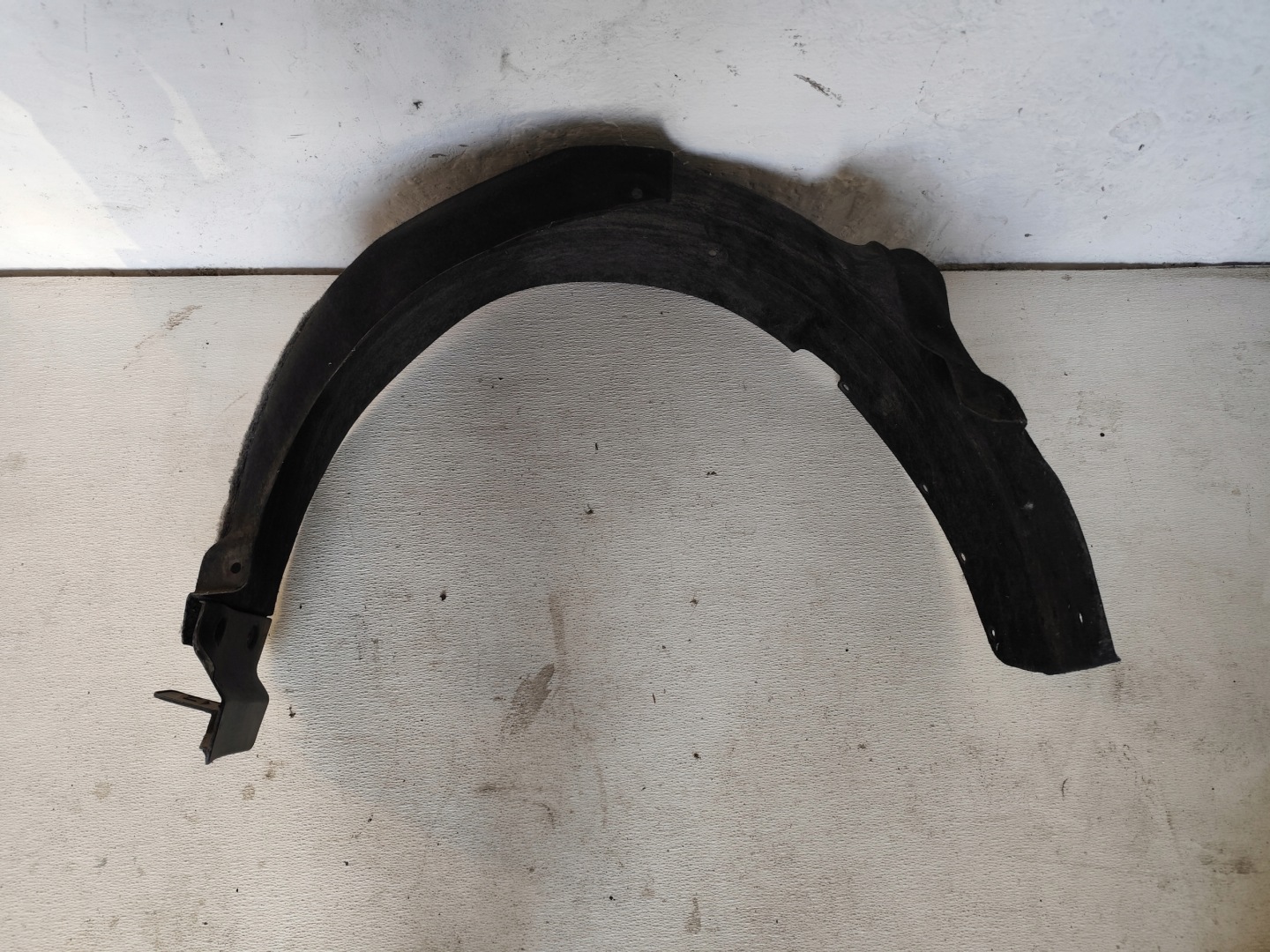 KIA CARENS IV 2013 mudguard rear. right