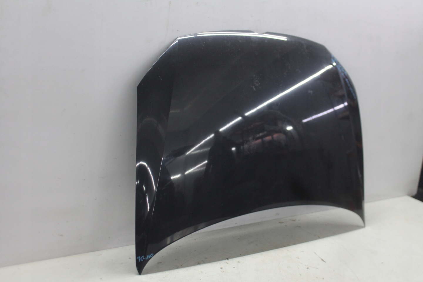 Capot VW POLO 6R des roues. LC9X 09-17