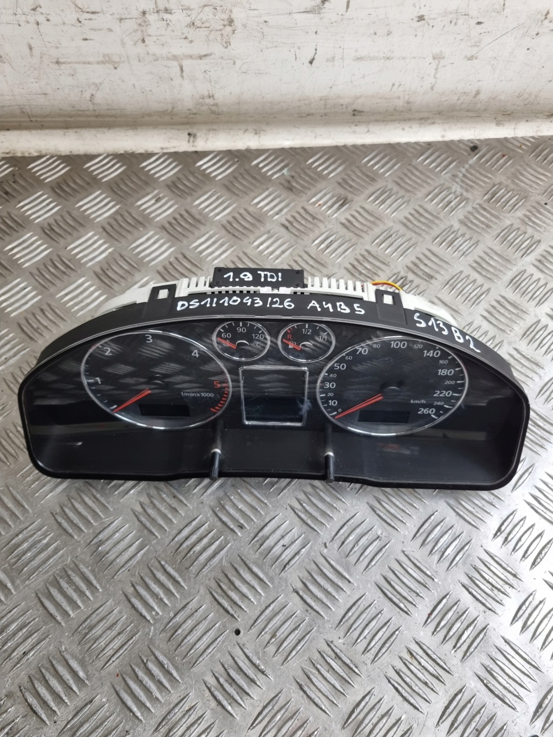 kombiinstrument AUDI A4 B5 1.9 TDI