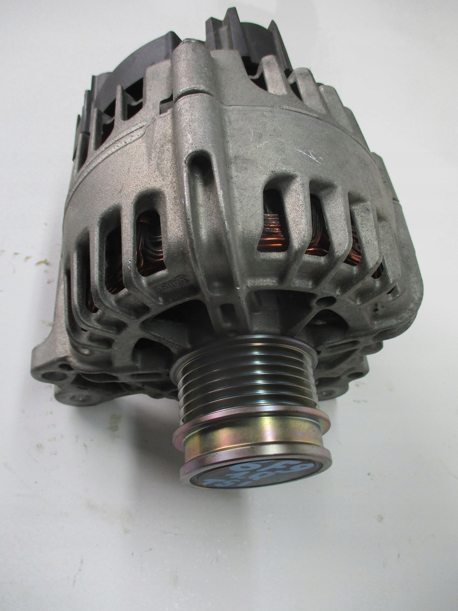 alternator SEAT ARONA 6F9 ARONA 1,0TSI 04E903015G