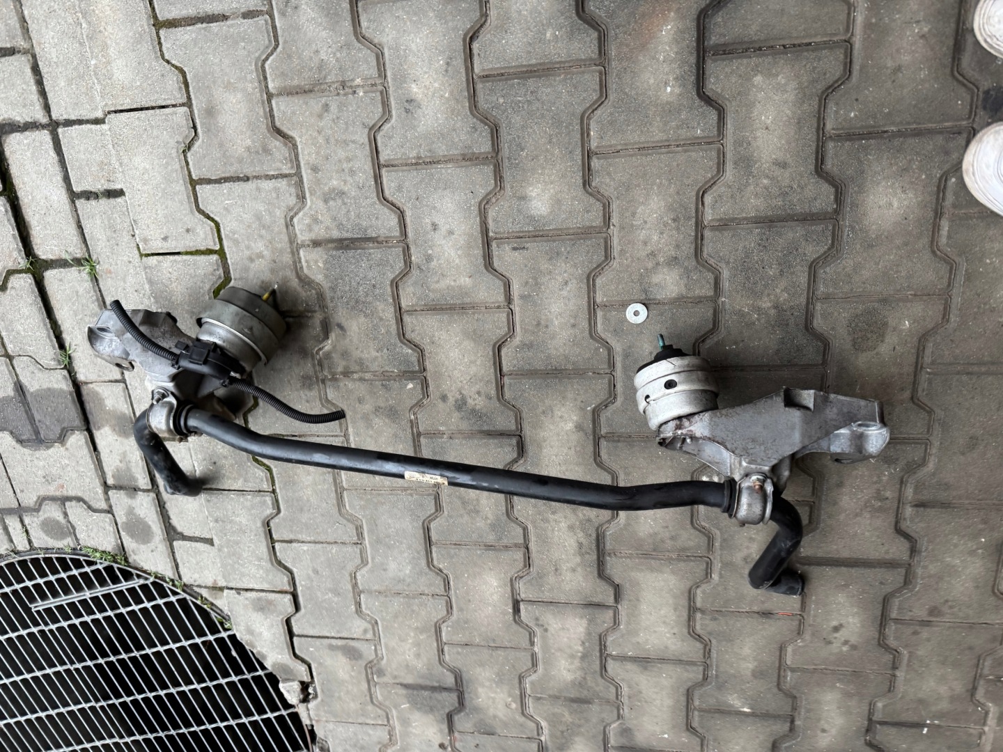 AUDI A4 B7 front stabilizator 8E0411309P original