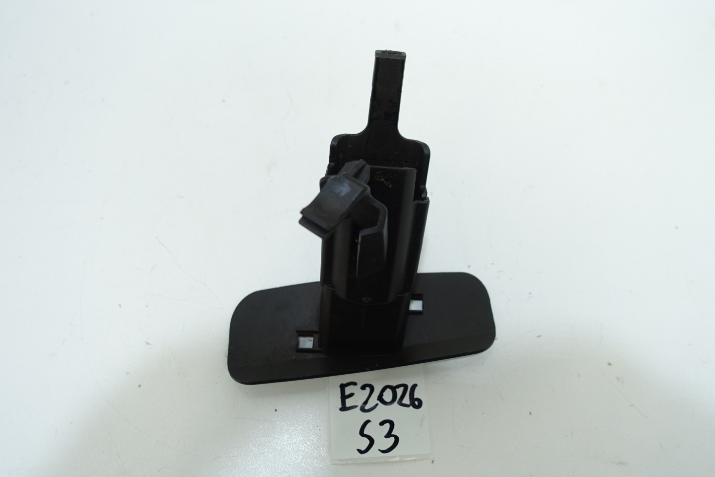 holder washer right VOLKSWAGEN SCIROCCO R-LINE 1K8807942C