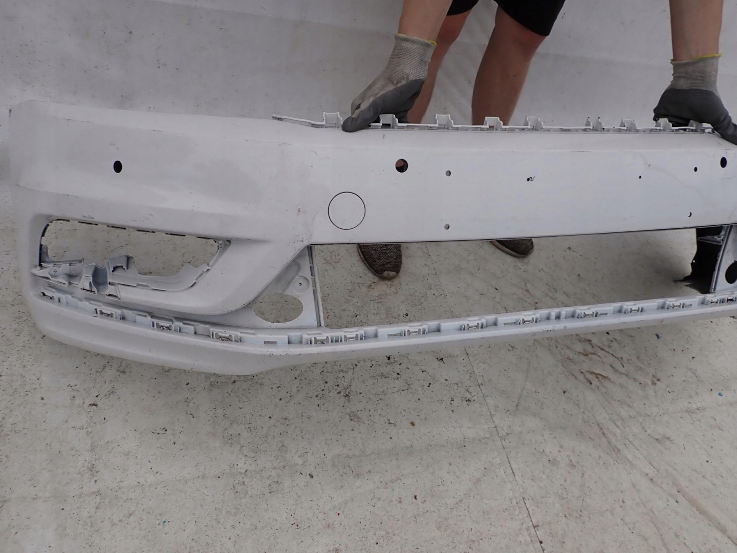 VW PASSAT B7 R-LINE 10-14 bumper front 4xPDC