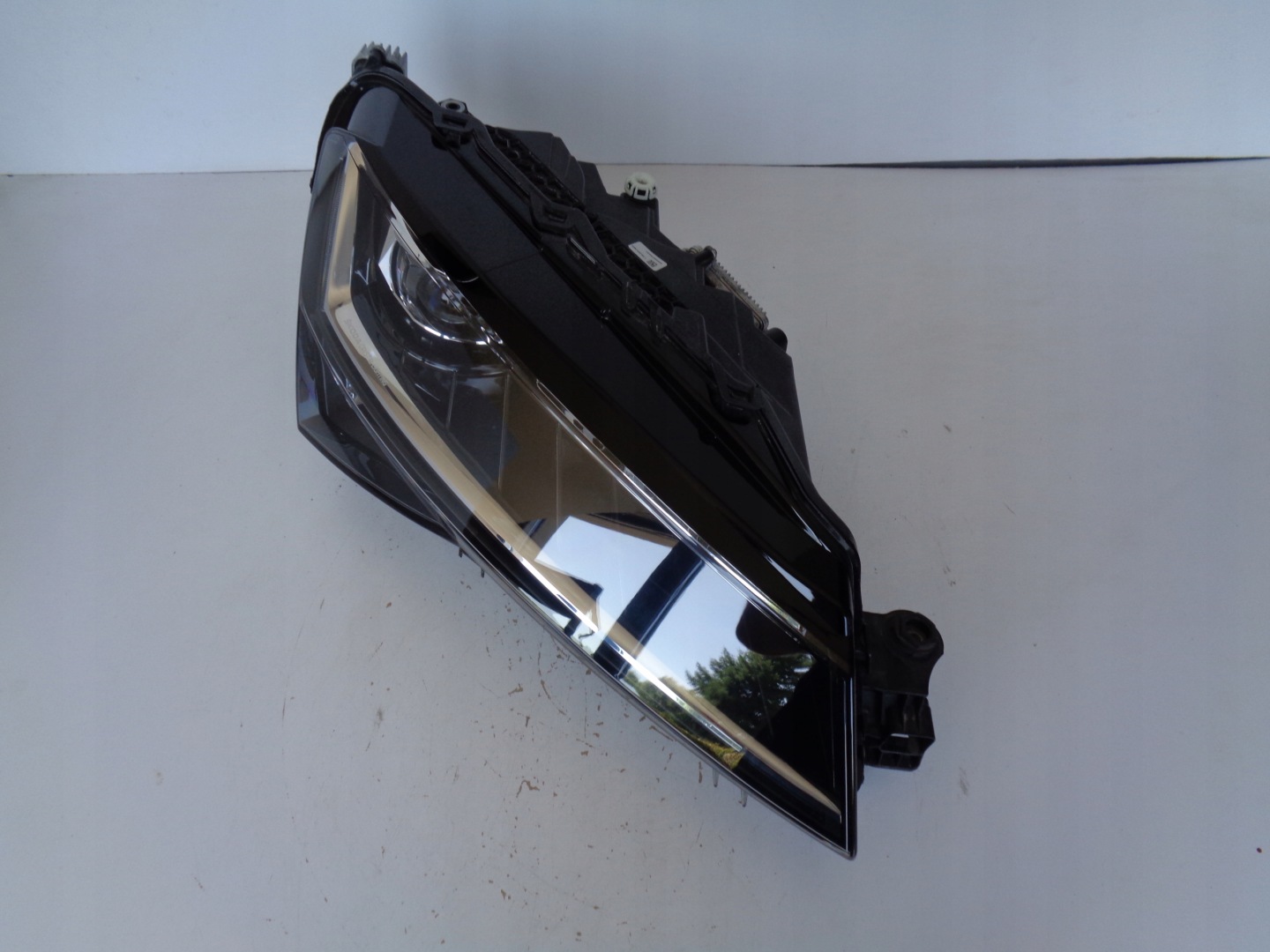 light right REFLEKTOR SKODA SUPERB III 3V 19- LIFT FULL LED