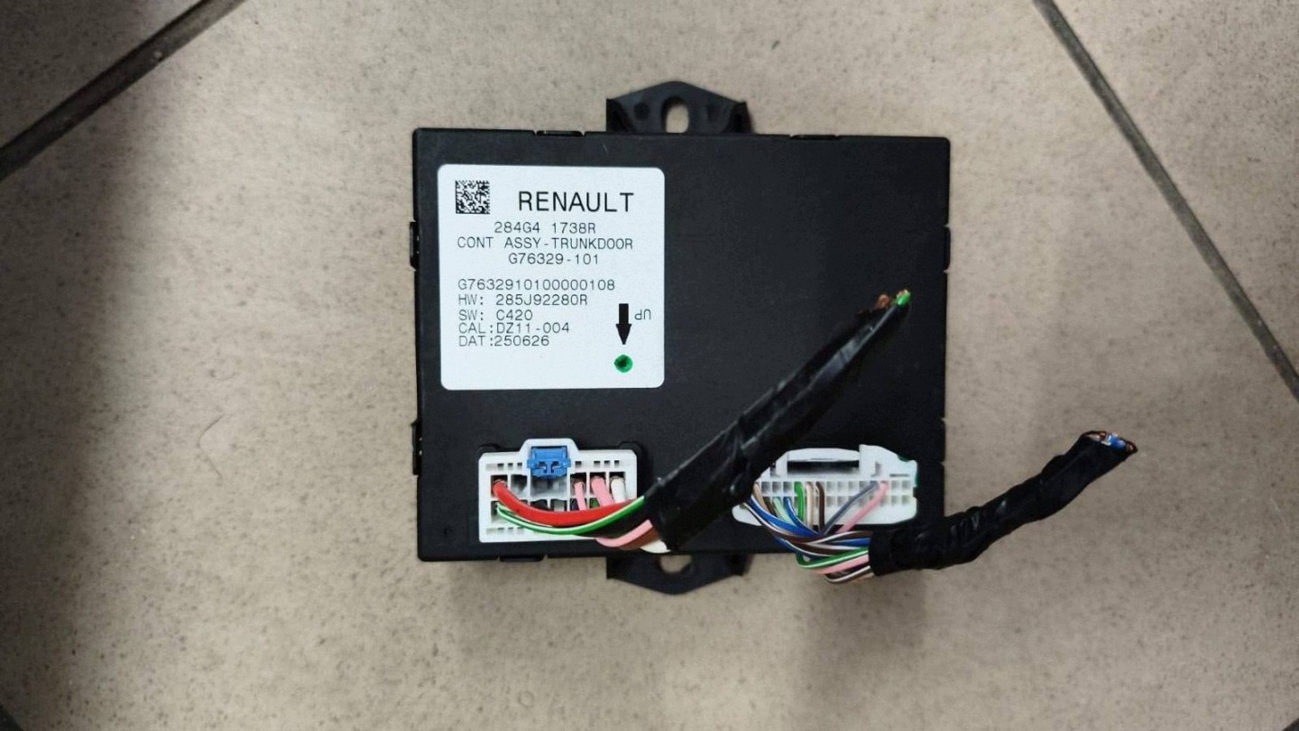 module bonnet boot Alpine A390 284G41738R