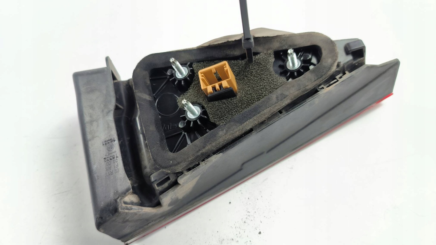 light left rear part 565945308B SKODA KODIAQ and LIFT