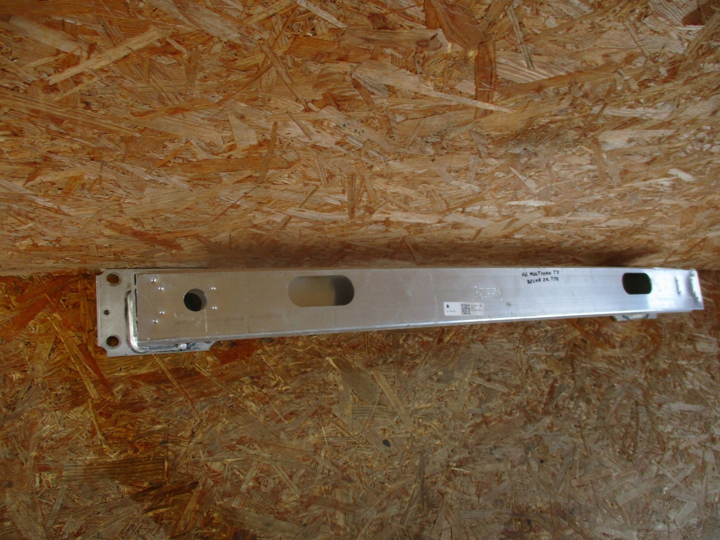 bumper support rear part rear VW MUTLIVAN T7 7T0