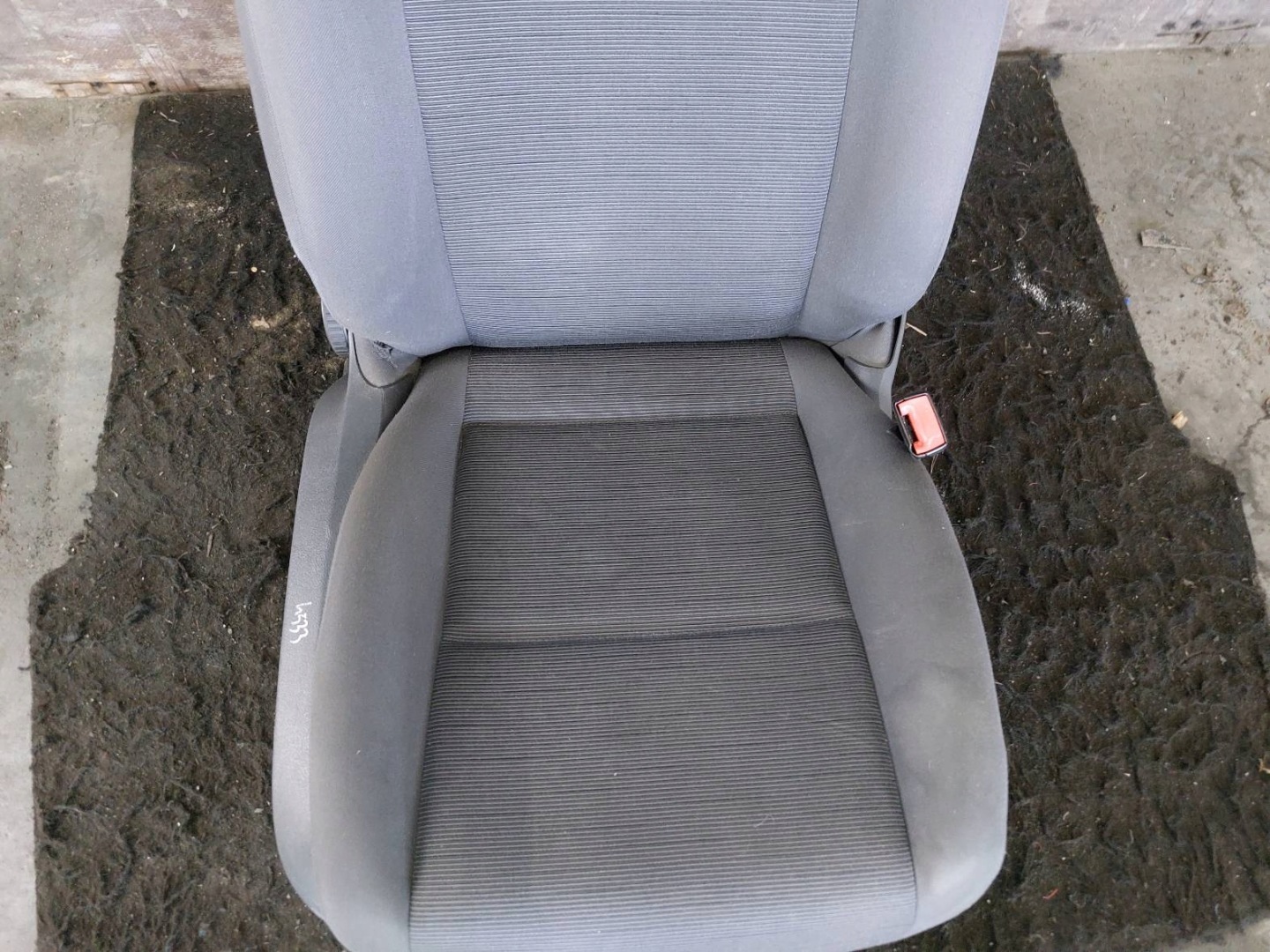 seat right front VOLKSWAGEN GOLF V HB 3D