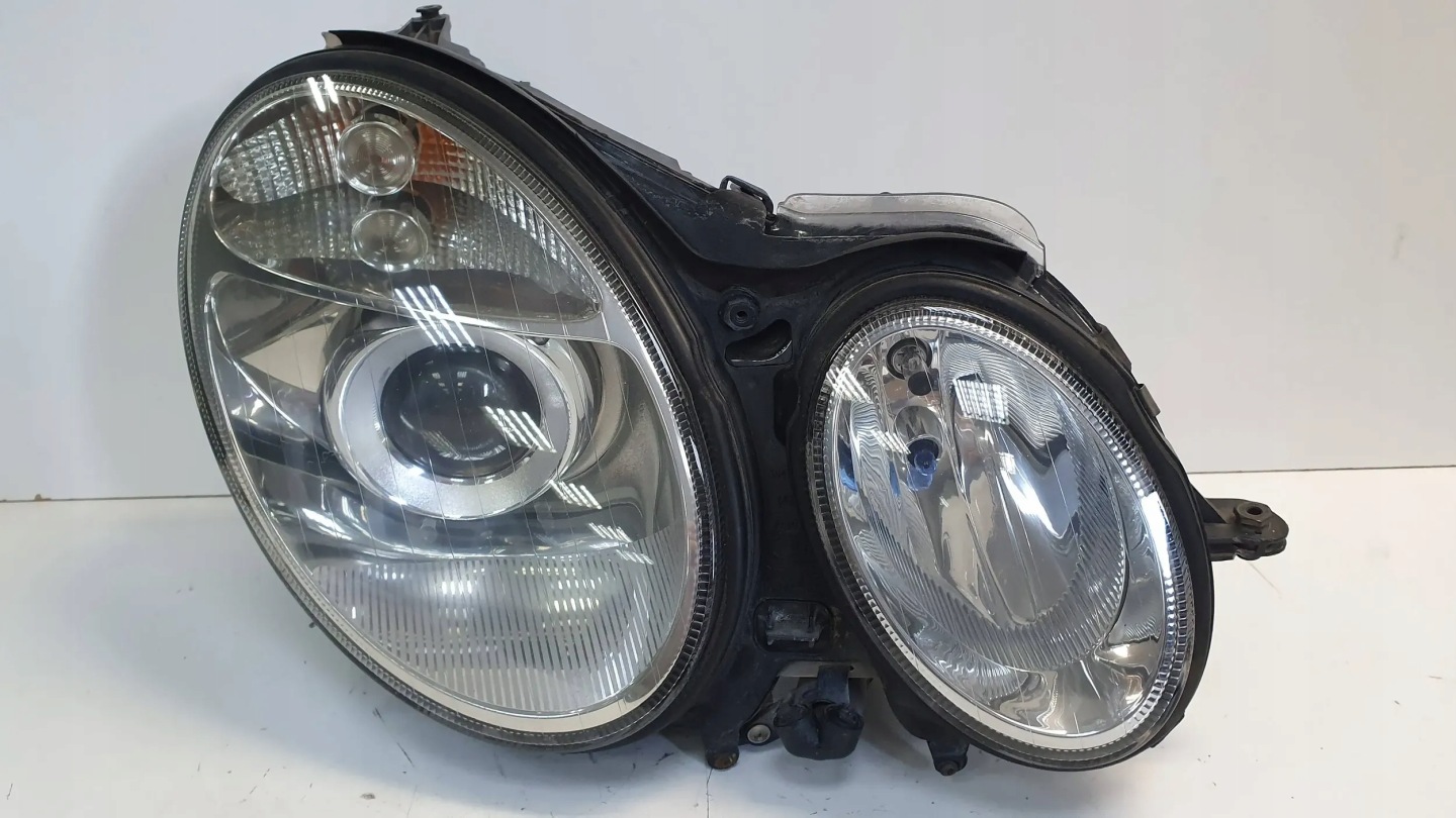 light xenon right Mercedes E Klasa W211 02