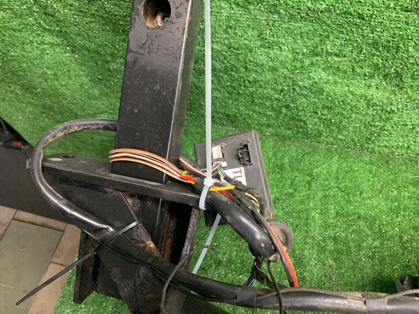 tow OPEL INSIGNIA A KOMBI wiring module