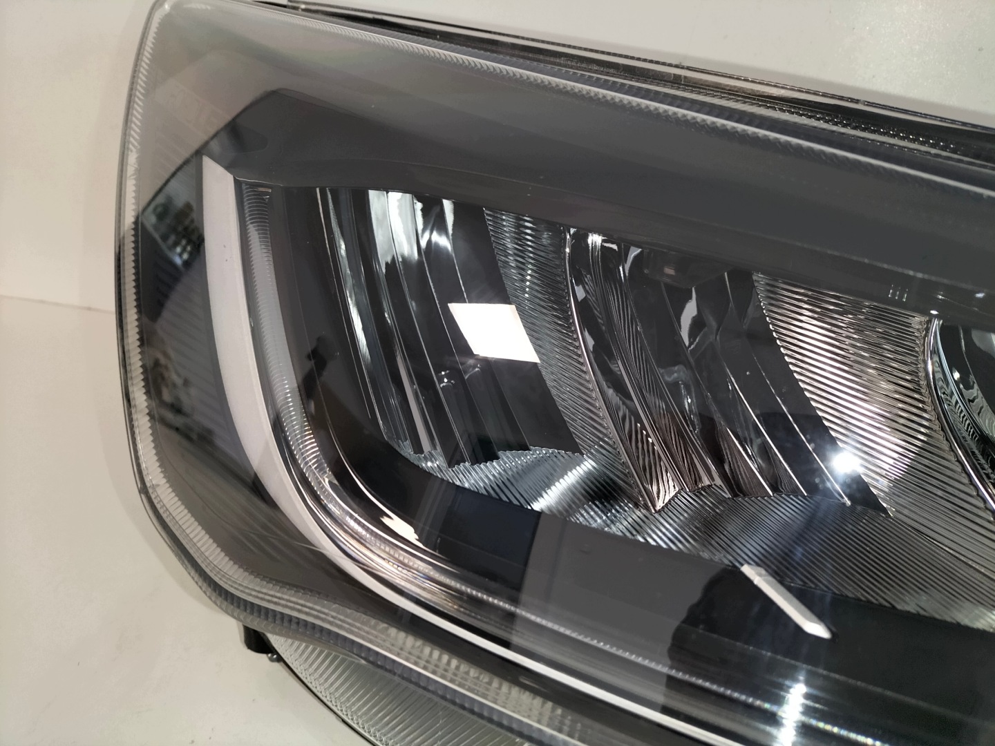 light front reflektor right FORD FOCUS MK4 LIFT 22- FULL LED