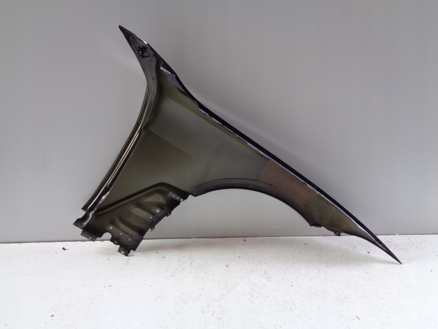 fender left front BMW I4 G26 NR 50782