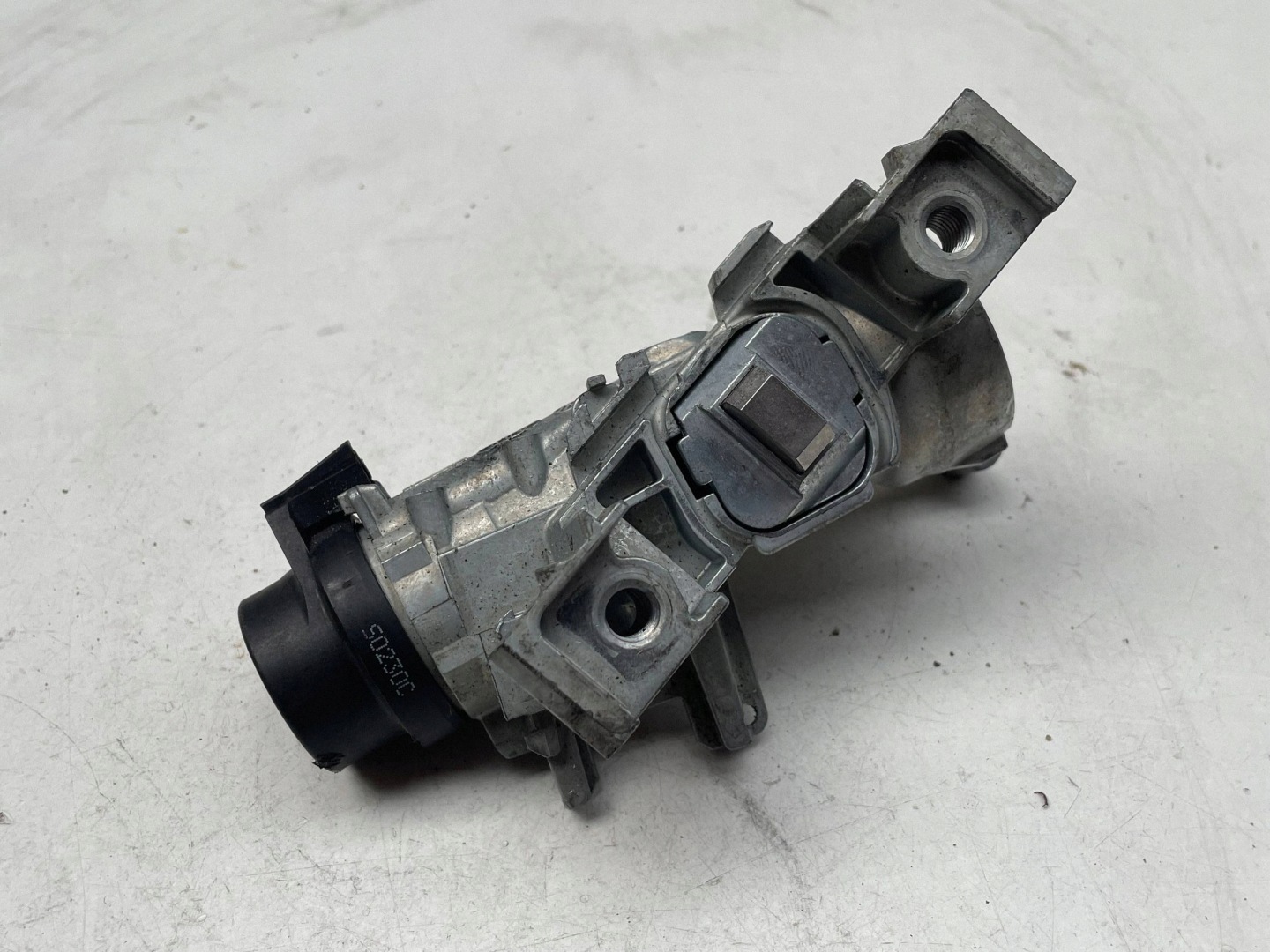 ignition VW CADDY IV 1K0905851 2.0 150KM key !J