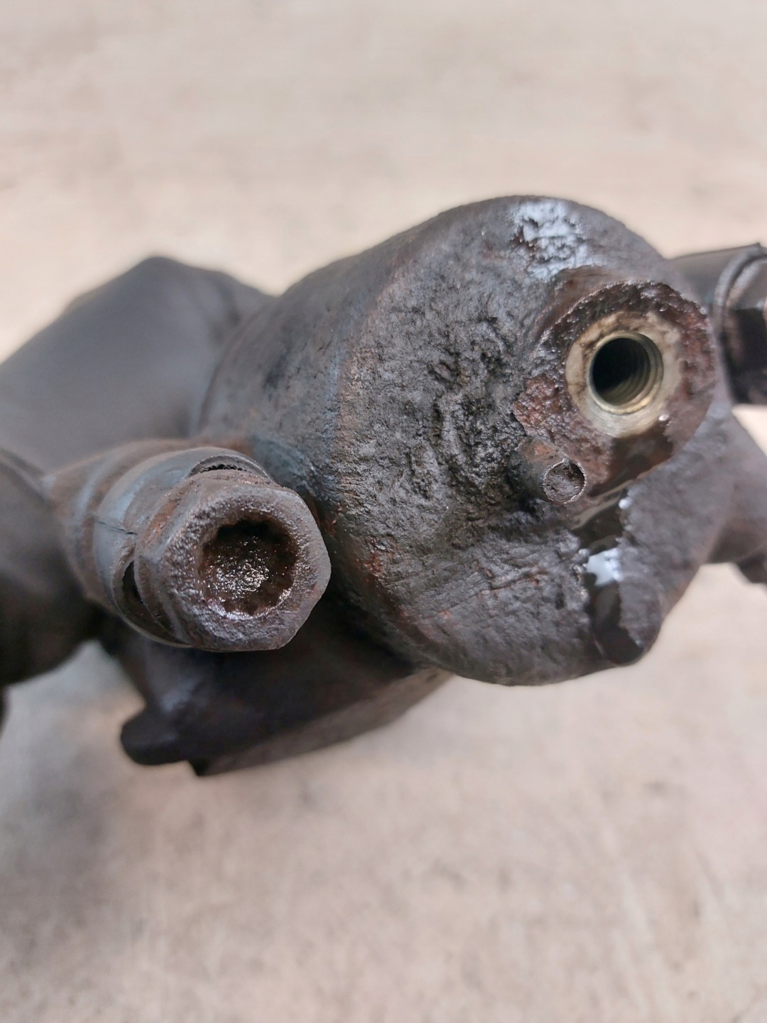 caliper brake left front AUDI A3 8L 1.8