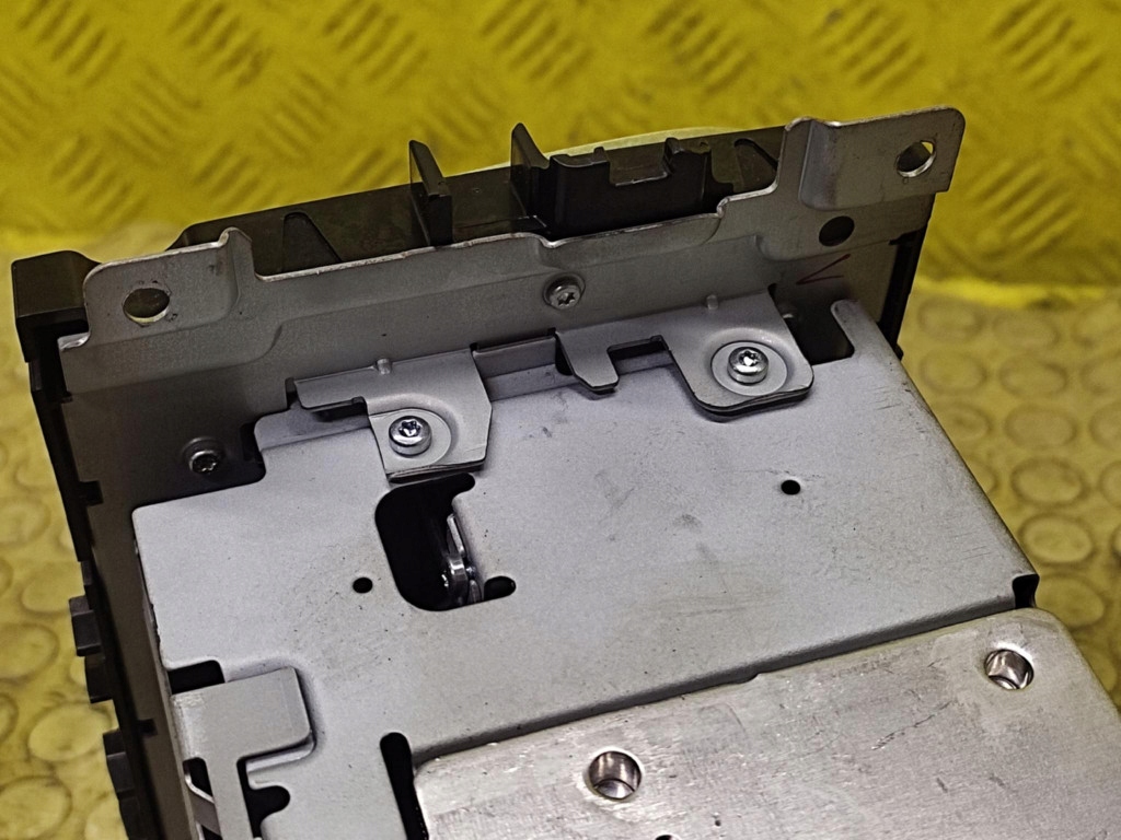 FORD MONDEO MK4 RADIO 8S7T18C15AA