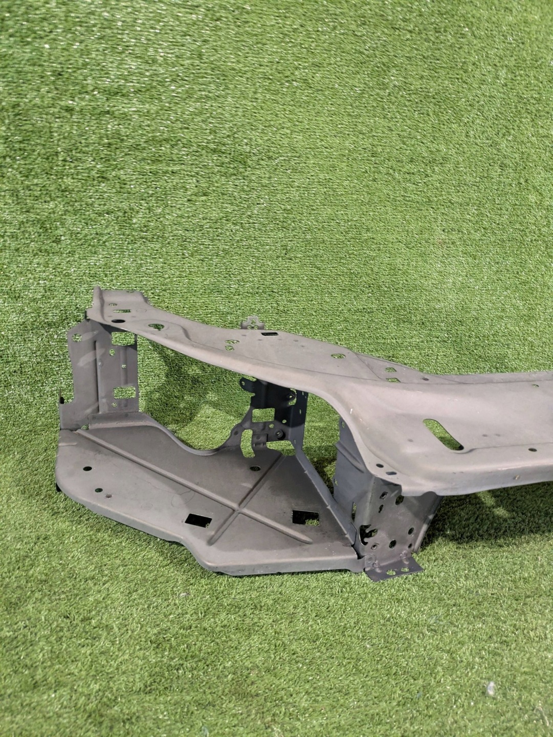 support panel for radiators front pillar iron VOLVO V80 and V70 III 07- NR.541