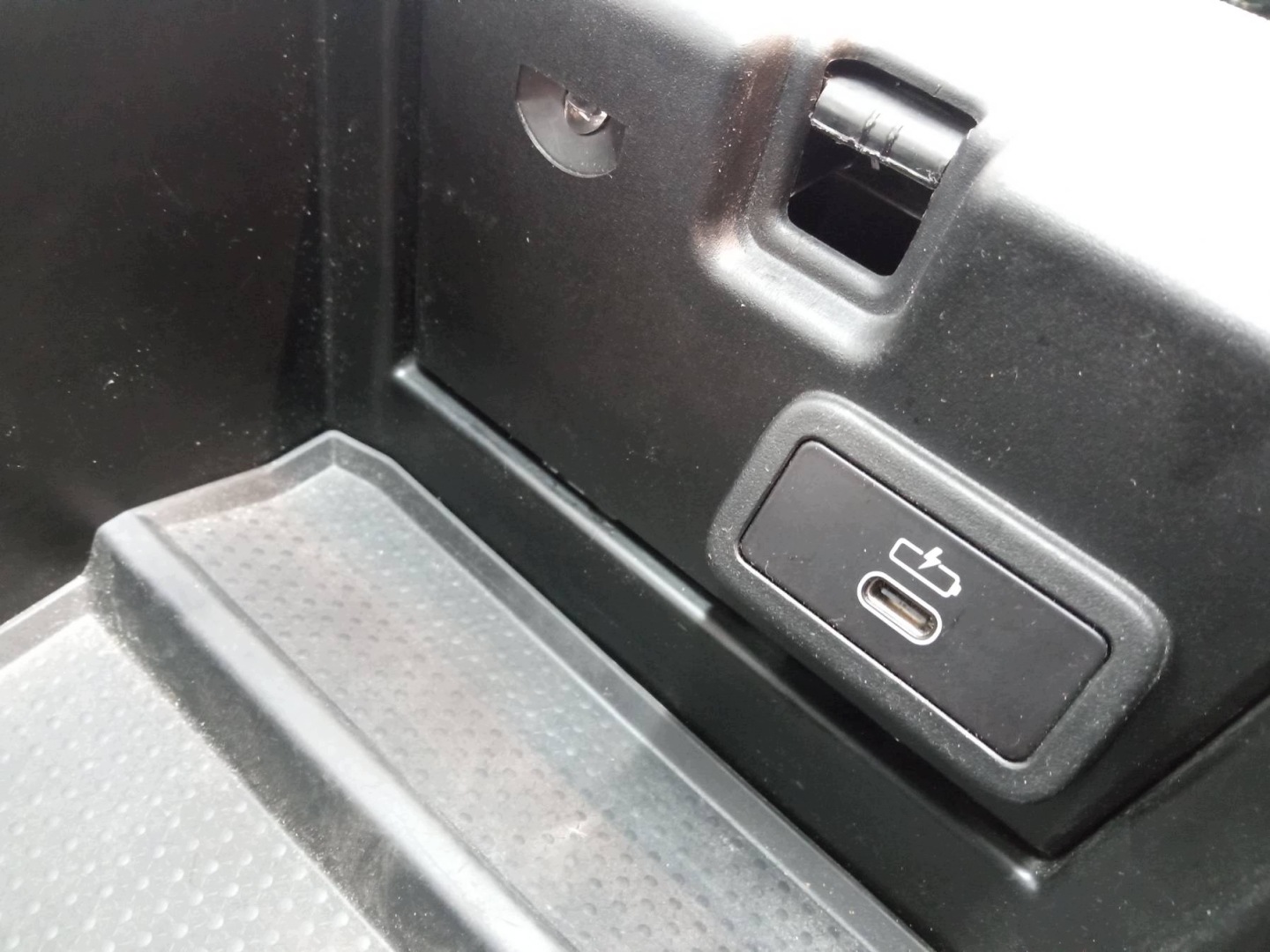 TUNEL central armrest EU Bmw Seria 3 VII (2018-2026) G20 G21