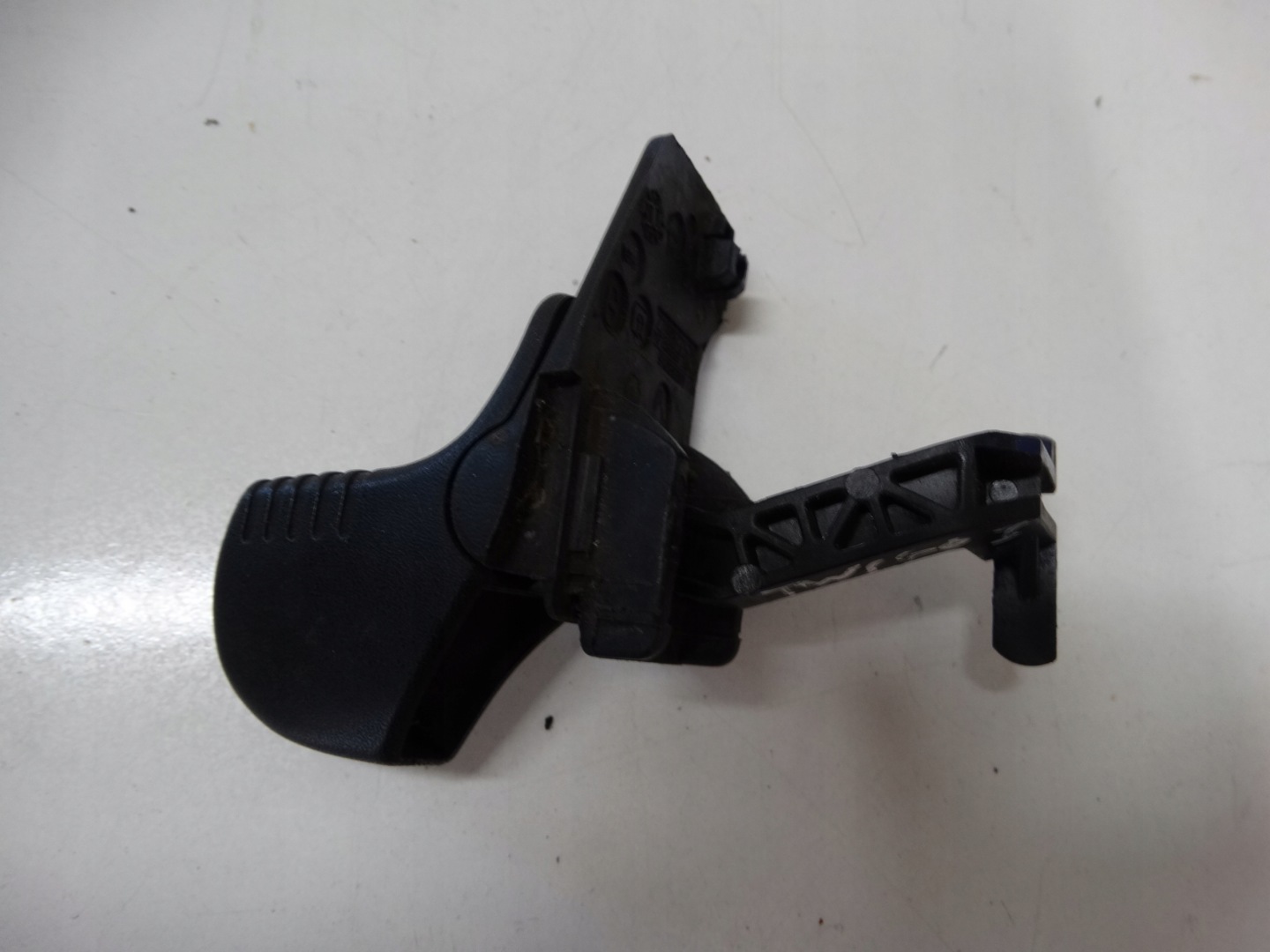 handle left front RENAULT TWINGO and 7700822426