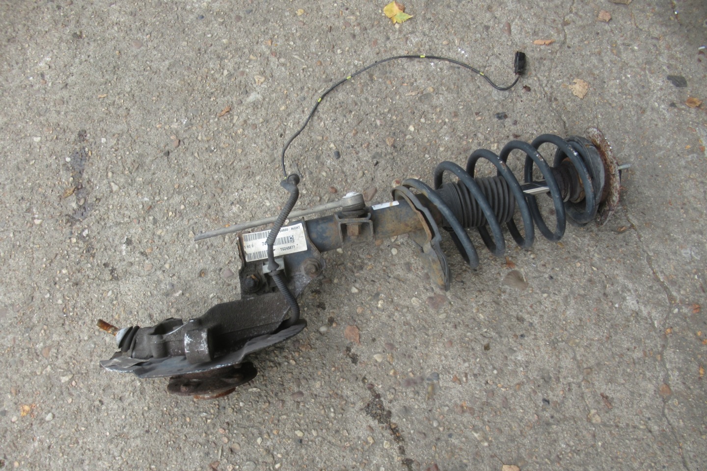 VOLVO S60 2.4 B McPherson right front 30683344