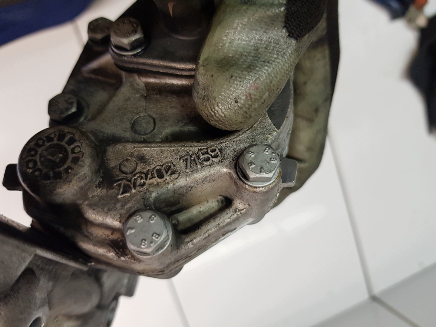 SUZUKI GRAND VITARA e 2.0 HDI pompa olio motore ZY34027159 34027159 9431291021