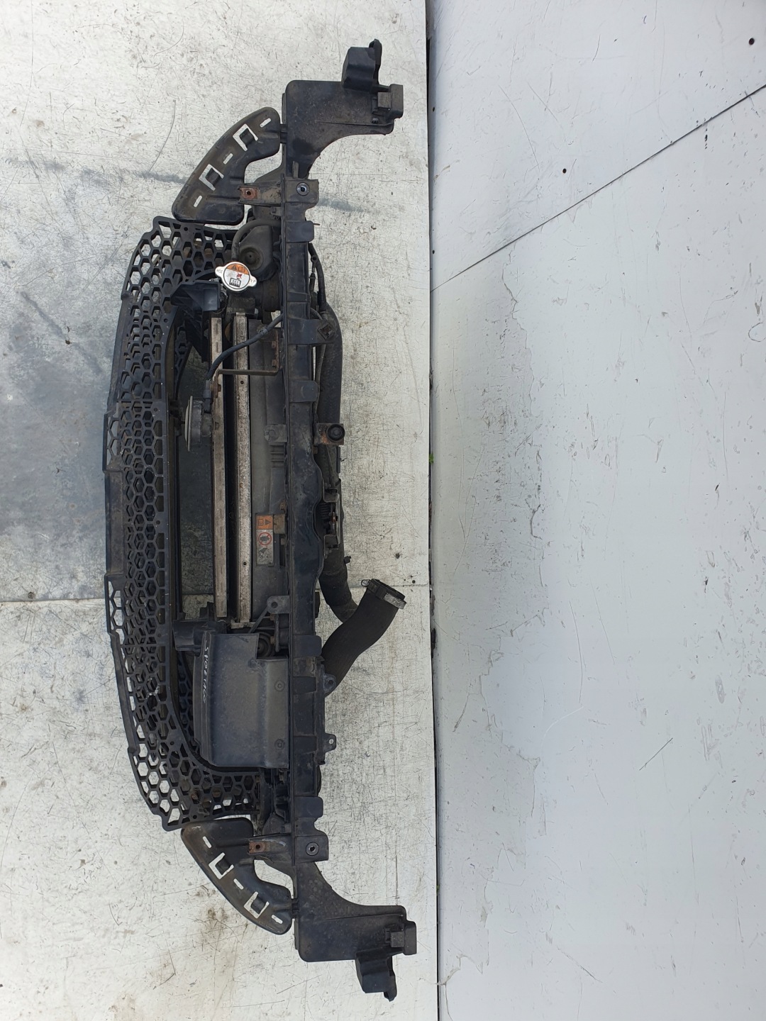 Kia Sportage 3 10- 1.7 CRDI front body wall pillar