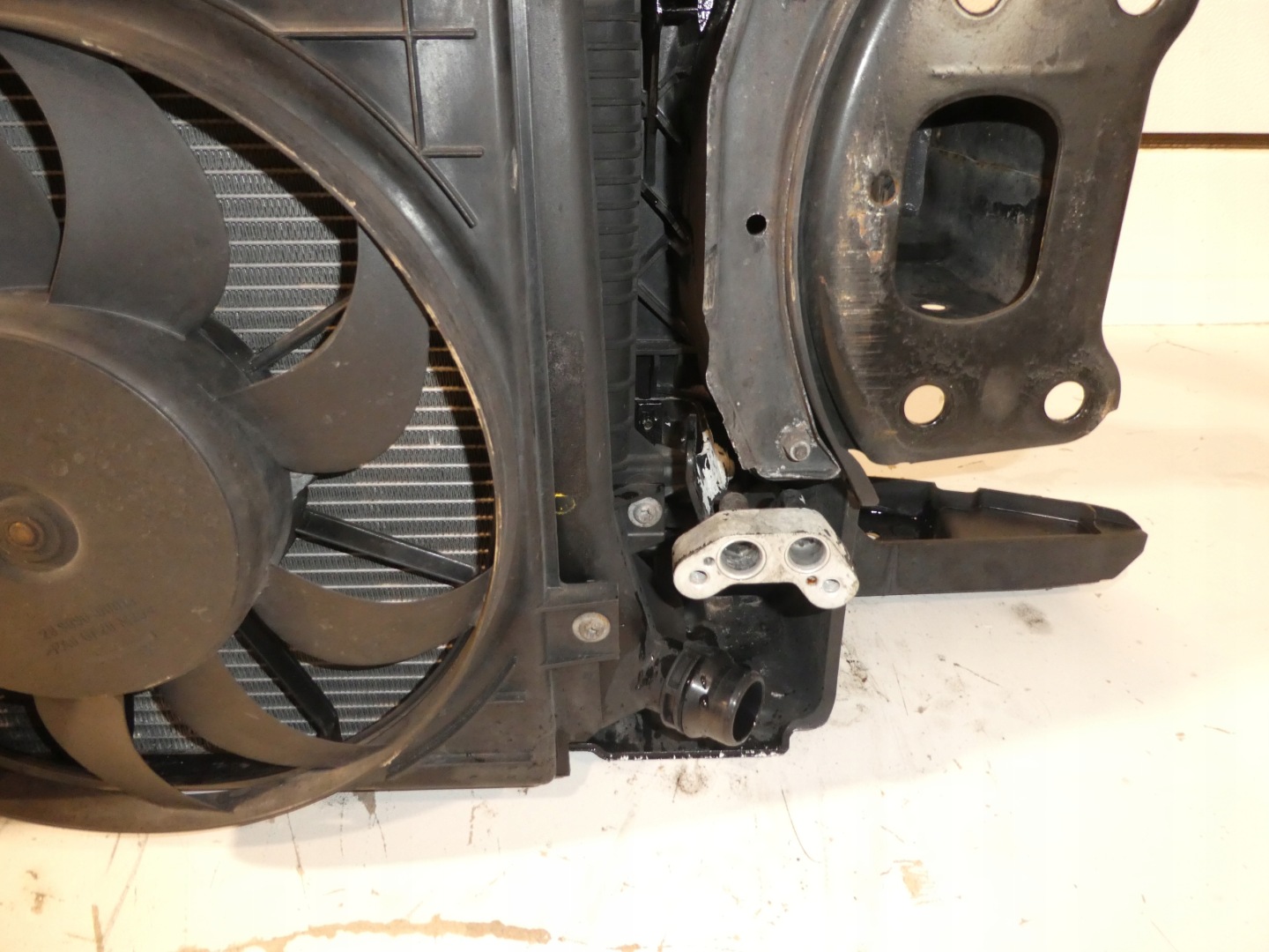 support panel for radiators VW TOURAN and LIFT 1T0 TDI