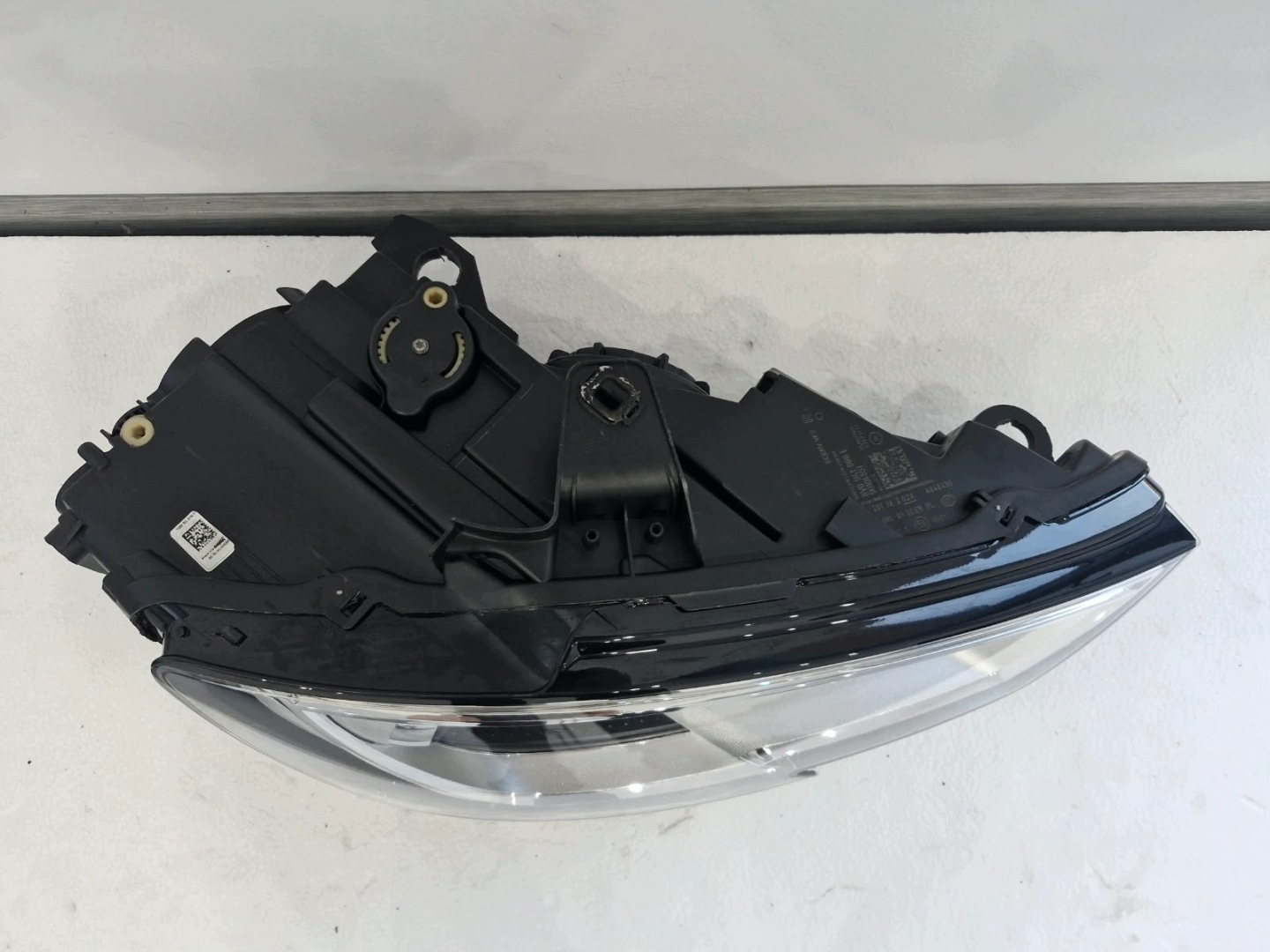 light right Audi A3 8V LIFT Bi-Xenon LED
