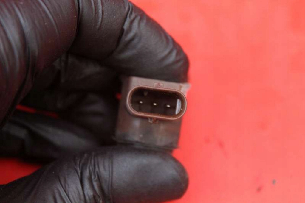 Sensor Parken PDC vorne 420919275A VW PASSAT B6 05-10