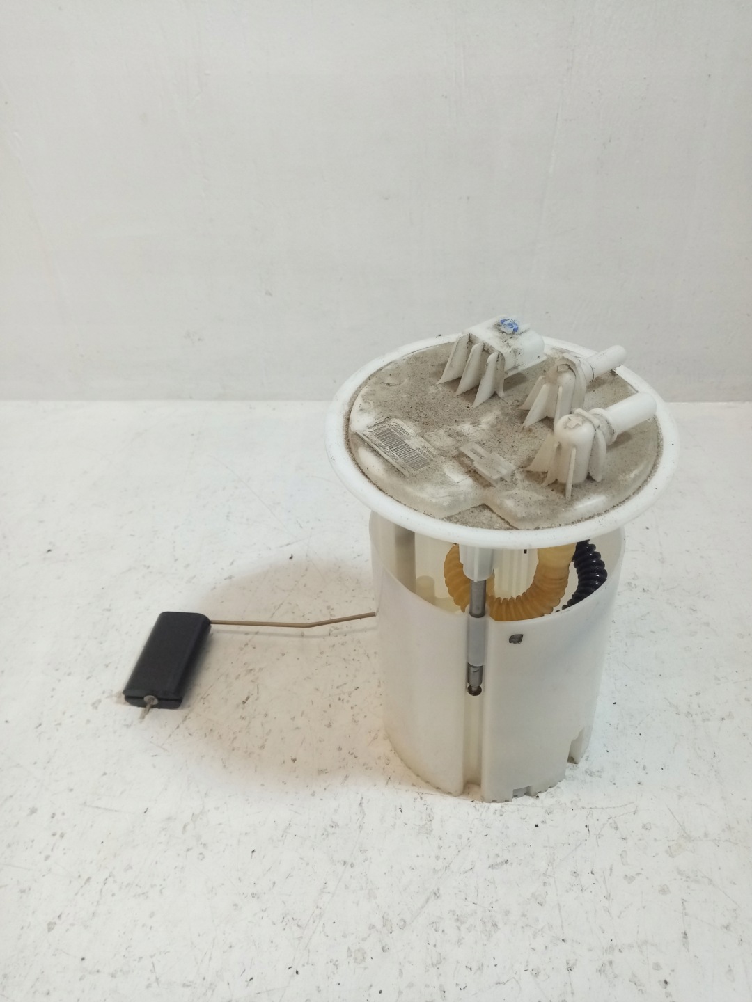 feed pump RENAULT MEGANE 3 172020033R