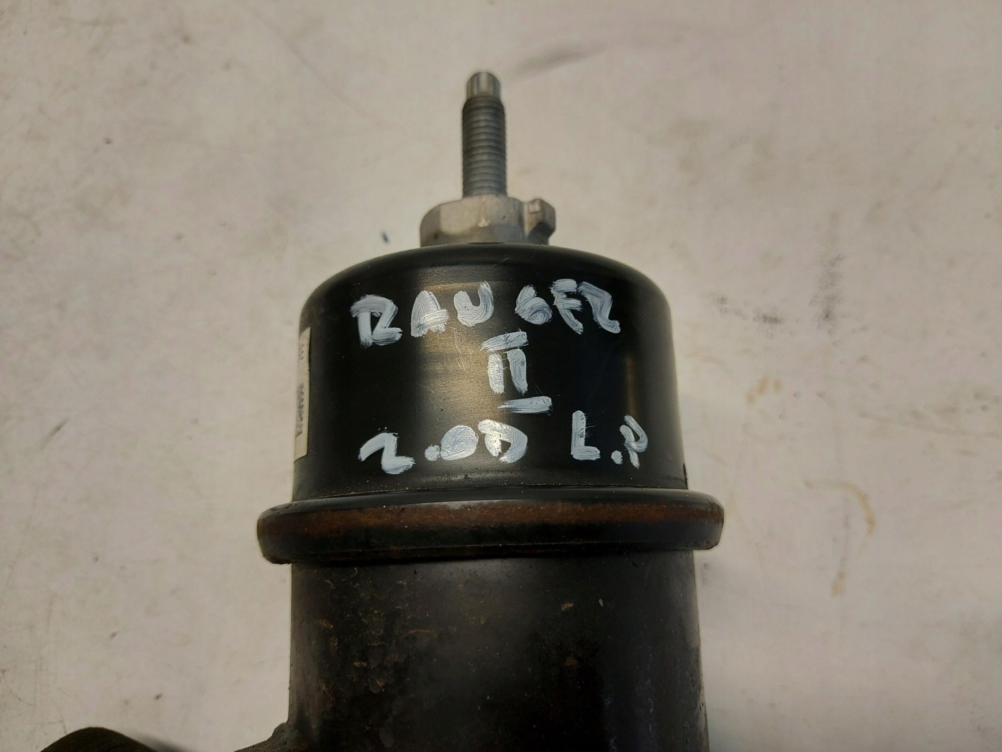 Ford Ranger VI 6 2.0 TDCI engine mount left MB3G-6B032-FE