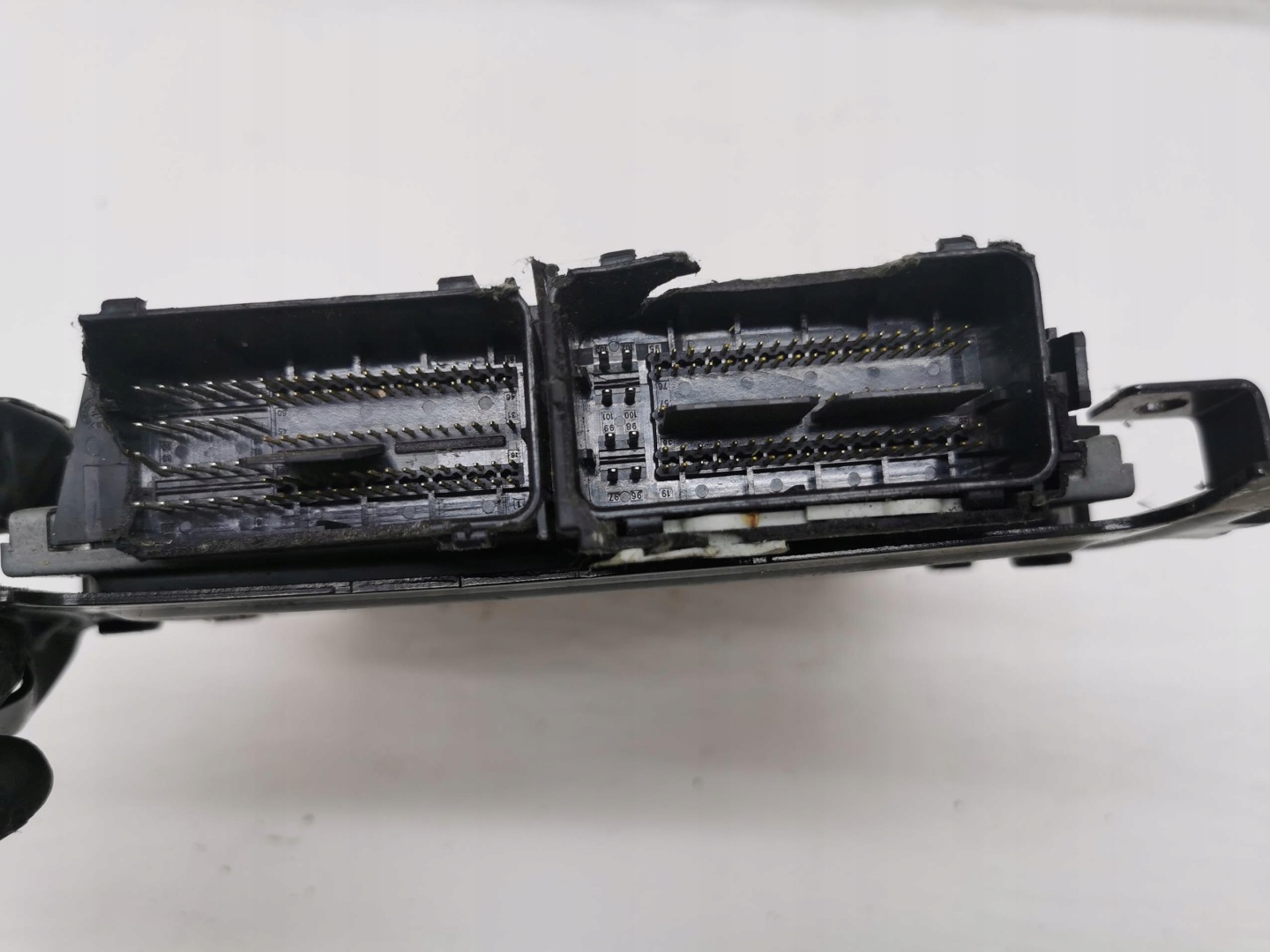control unit of the engine FORD EDGE II 2.0 TDCI ECOBLUE