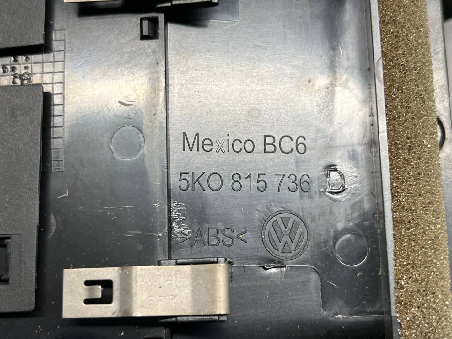 grid air conditioning devices central VOLKSWAGEN GOLF 6
