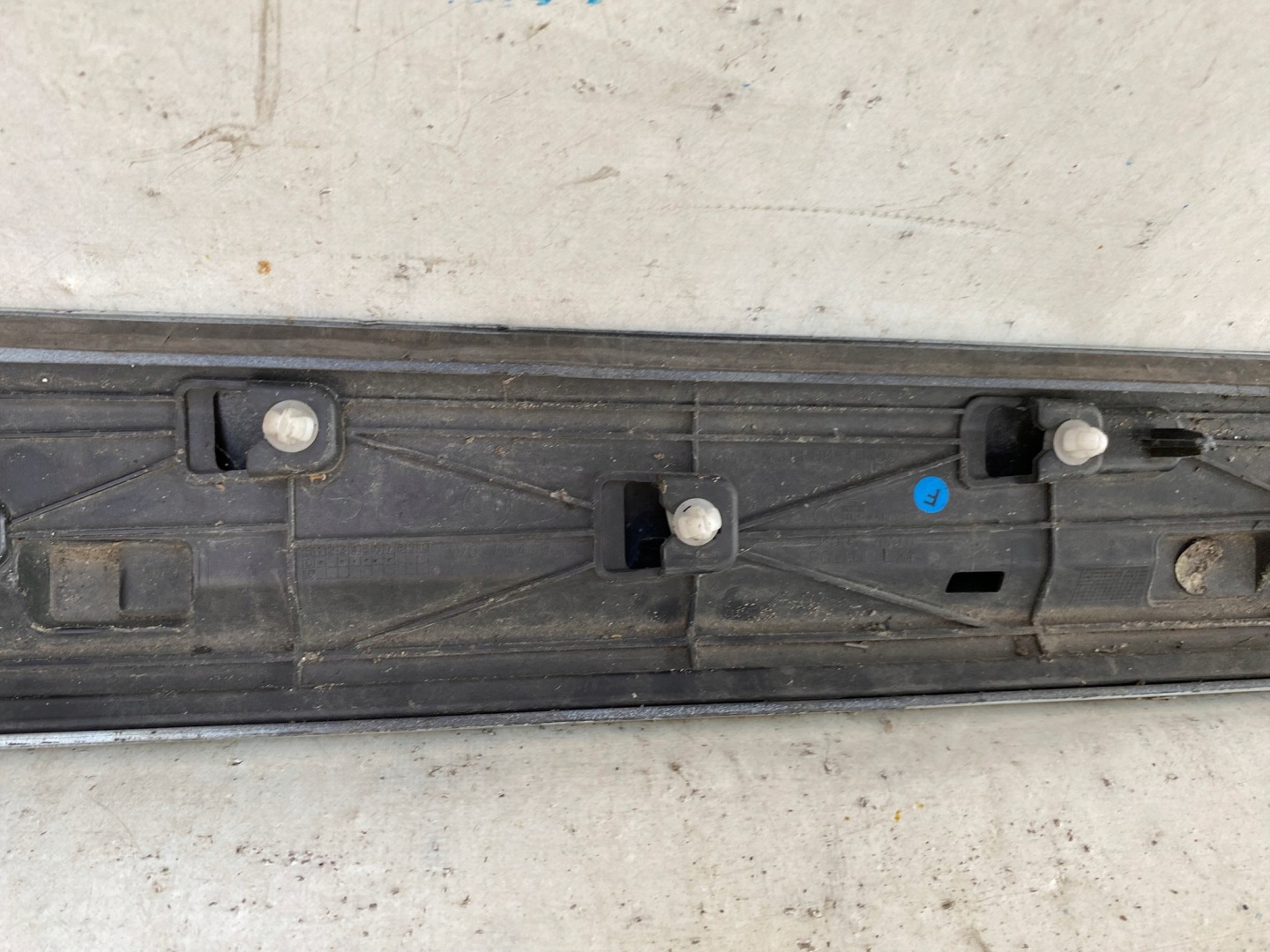 SKODA SUPERB III 3V moulding door left front 3V0854939C