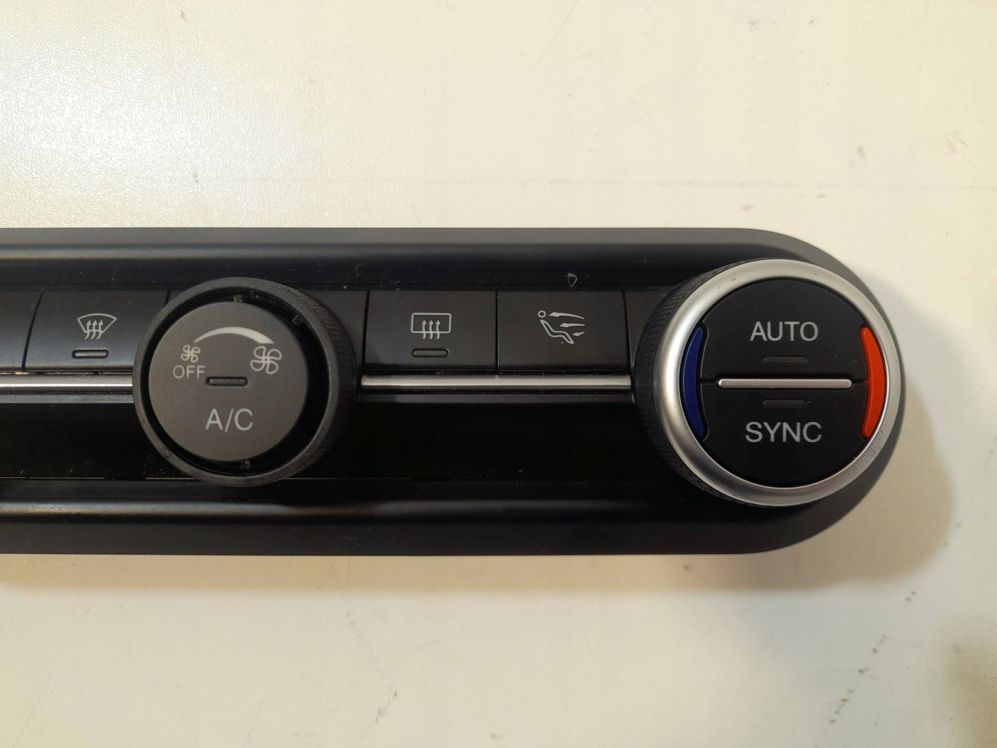 Alfa Romeo Giulia Stelvio Unite commande clima 01561390660 (AG41)