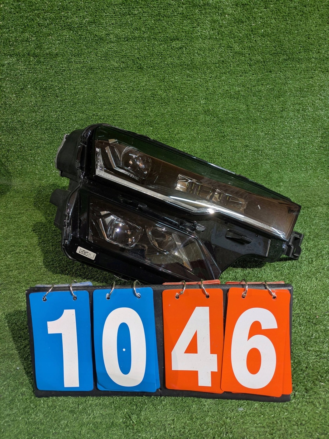 REFLEKTOR right front SKODA KAROQ LIFT FULL LED NR.1046