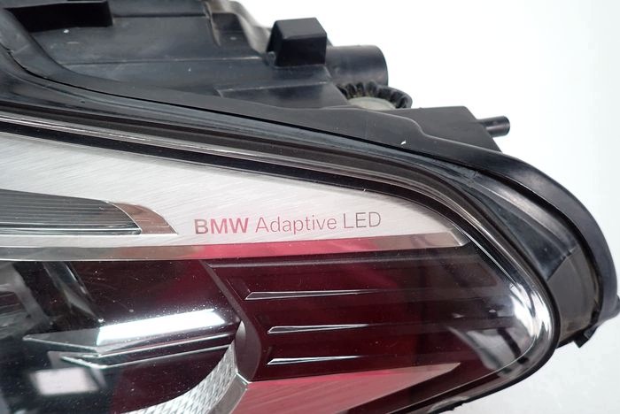 BMW G30 G31 5 ADAPTIVE LED reflektor left light left 7439209-01