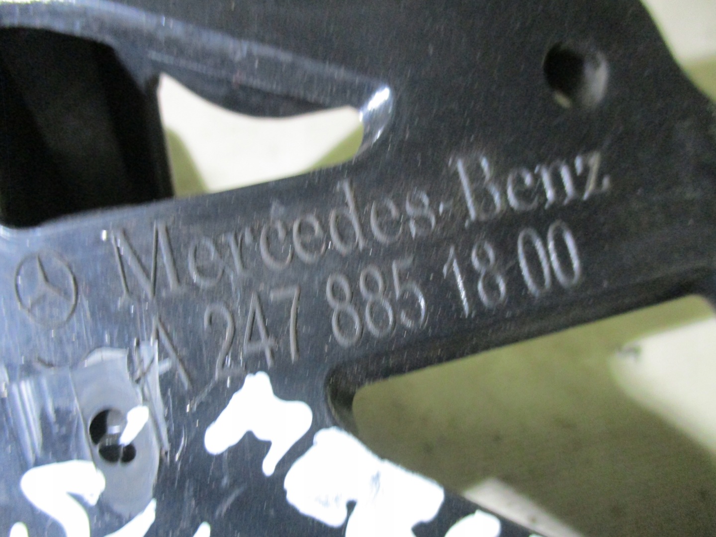 bumper bracket left rear part Mercedes B 247 A 2478851800