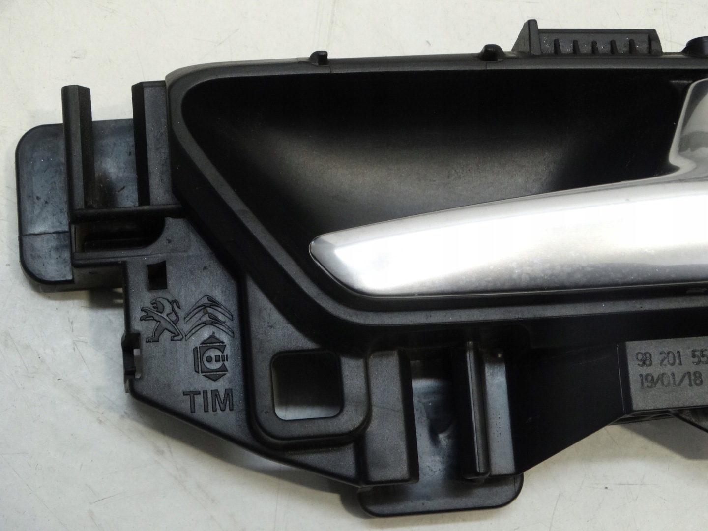 handle inner right rear part PEUGEOT 3008 II 98201552W 2023R.