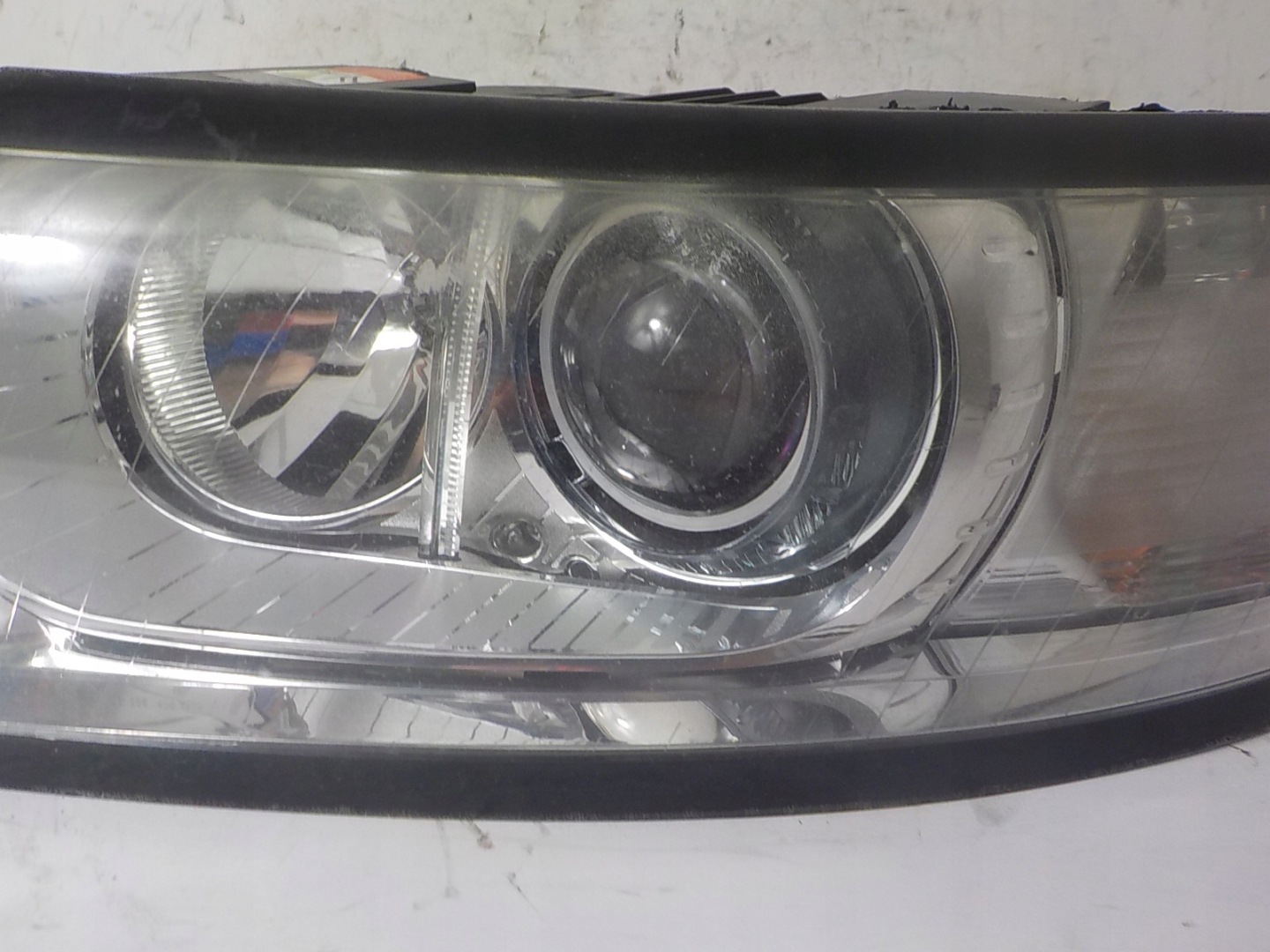 VOLVO V50 XENON LIFT light left front front UK 31265711 LH