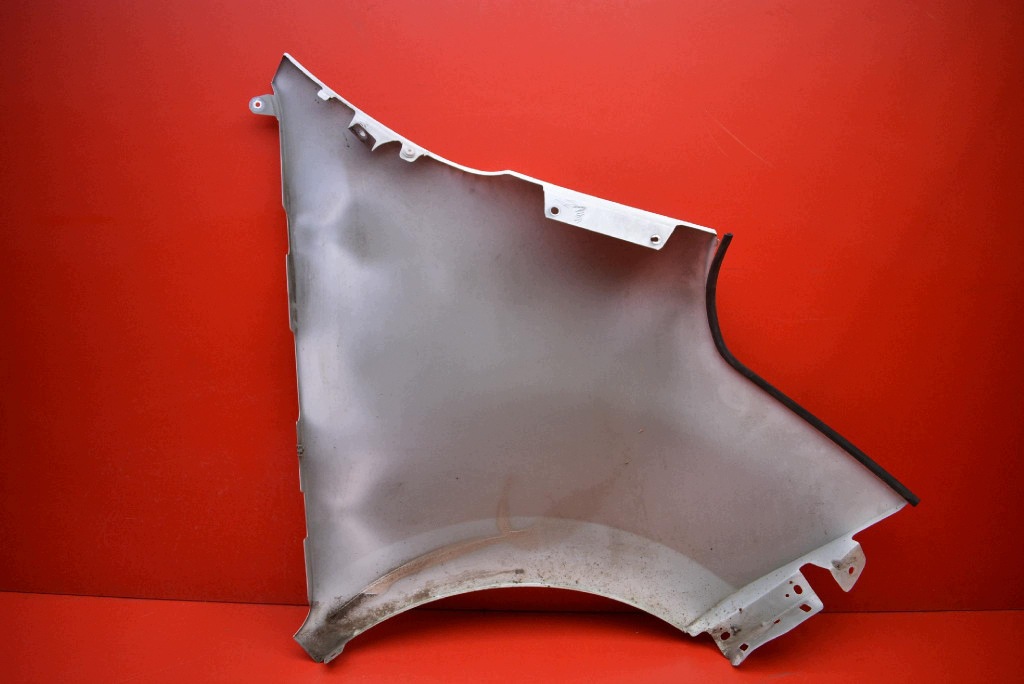 fender left front front BIALY OPEL MOVANO B 10-22