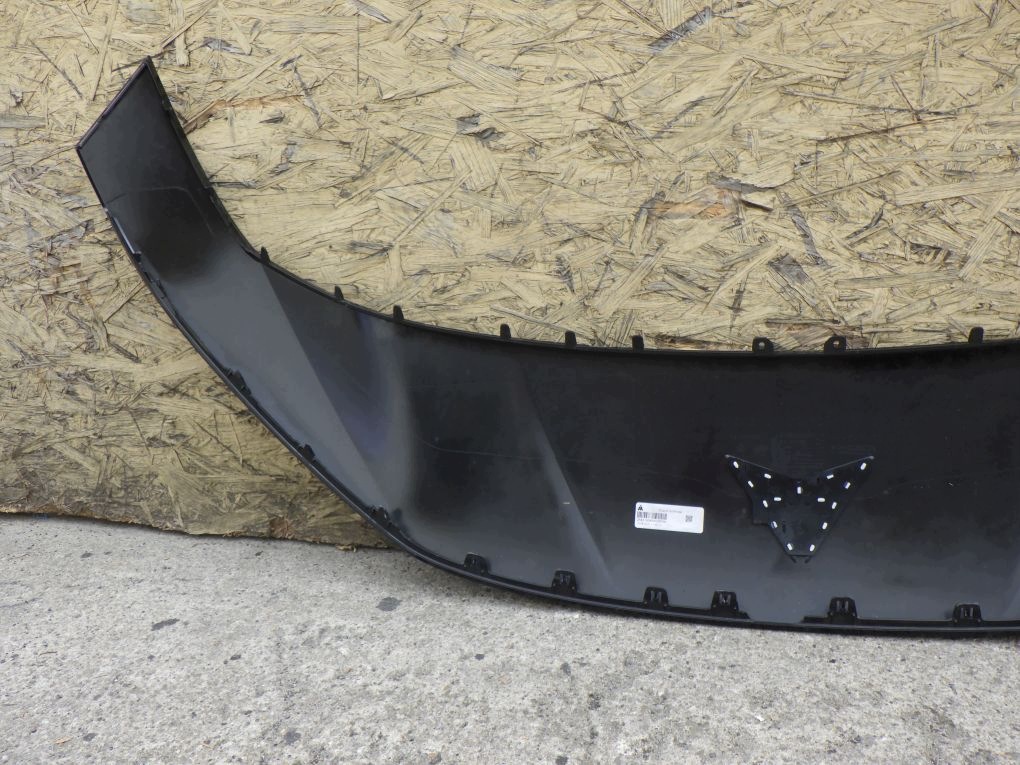 SEAT CUPRA BORN 20- front bumper accessories